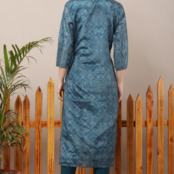 23 Jan- Maxkeystudio25647 Teal Blue V-Neck Embroidered Bandhej Straight Suit Set