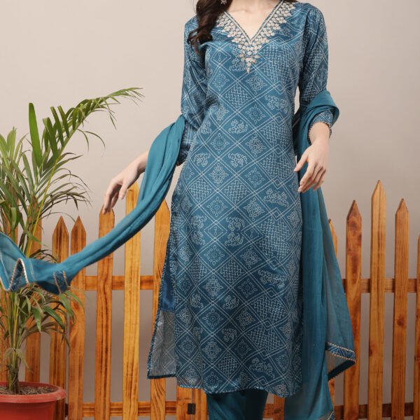 23 Jan- Maxkeystudio25660 Teal Blue V-Neck Embroidered Bandhej Straight Suit Set