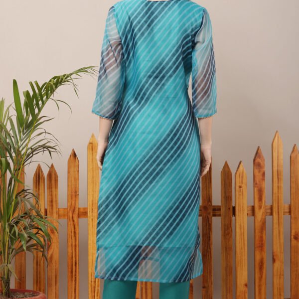 23 Jan- Maxkeystudio25663 Blue Organza Leheria Straight Suit Set