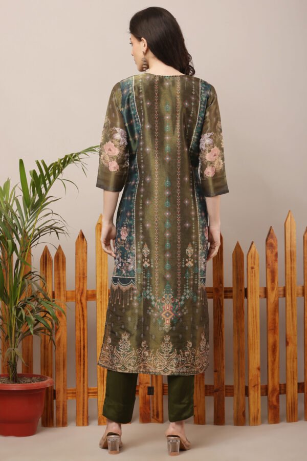 23 Jan- Maxkeystudio25681 Green Tissue Shimmer Pakistani Suit Set