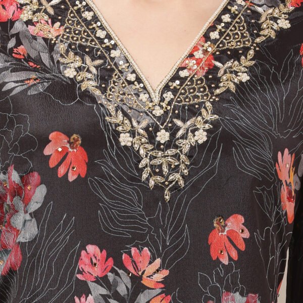 23 Jan- Maxkeystudio25703 Black V Neck Floral Straight Suit Set
