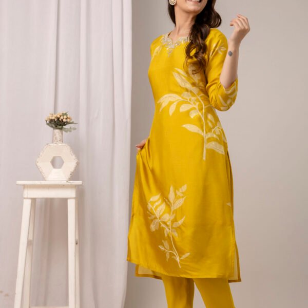 328A4682 Lemon Petal Raw Silk Embroidered Suit Set