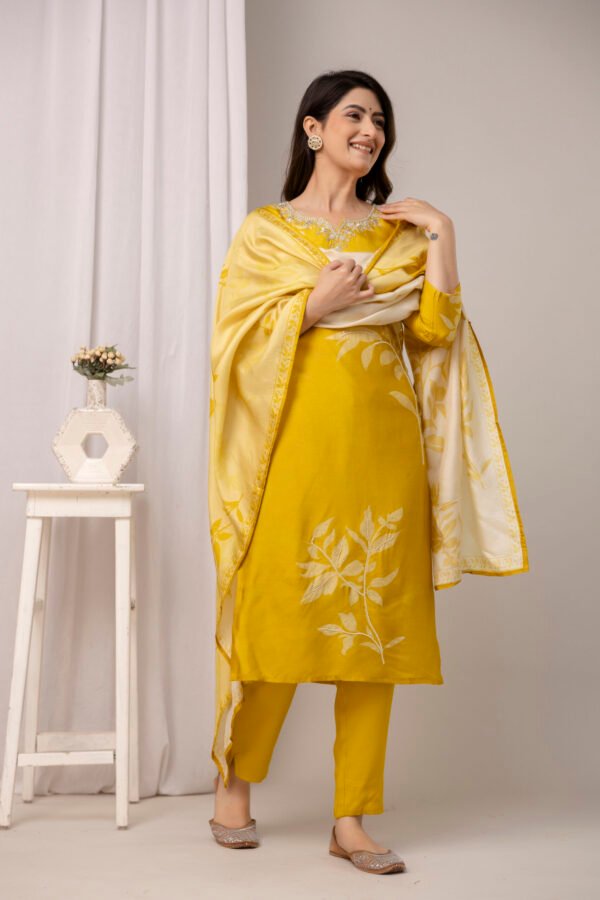 328A4687 Lemon Petal Raw Silk Embroidered Suit Set