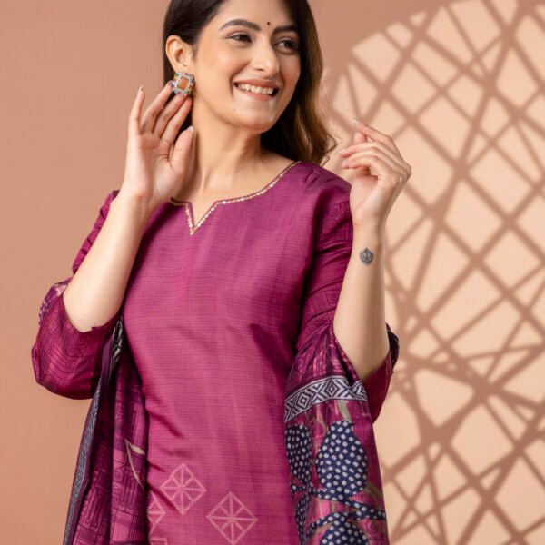 328A4808 Berry Bloom Cotton Straight Suit