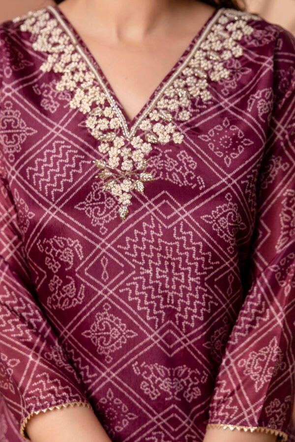 328A4833 Magenta V-Neck Embroidered Bandhej Straight Suit Set