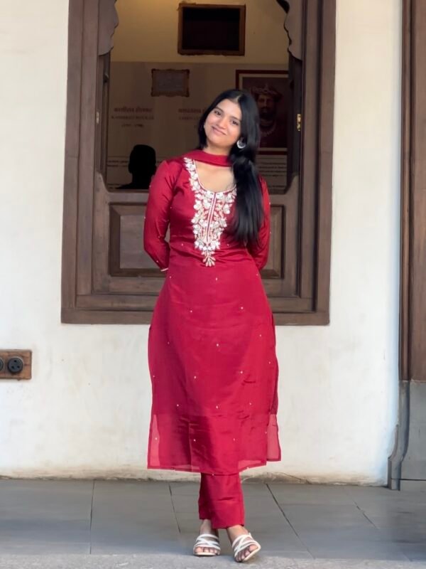 Screenshot Zaina Red Embroidered Straight Suit Set