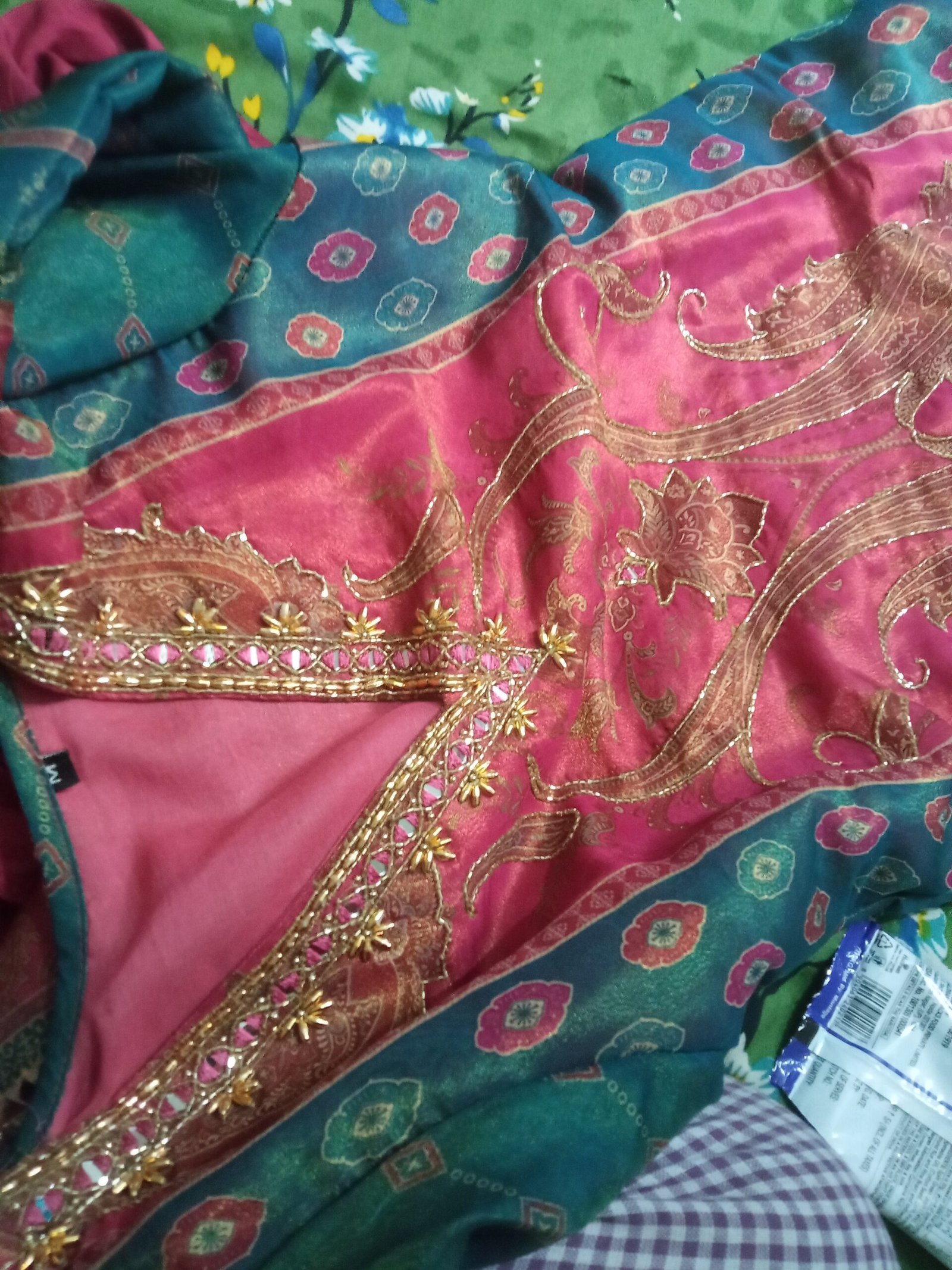 Customer review for Tissue Shimmer Pakistani Suit Set