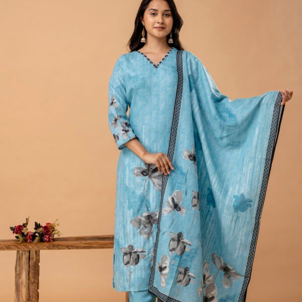 4D3A2667 Ocean Veil Linen Embroidered Straight Suit