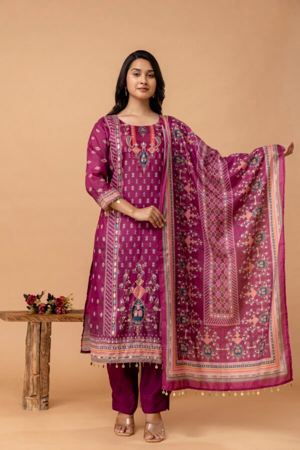 4D3A2778 Fuchsia Dusk Pakistani Royal Silk Suit Set