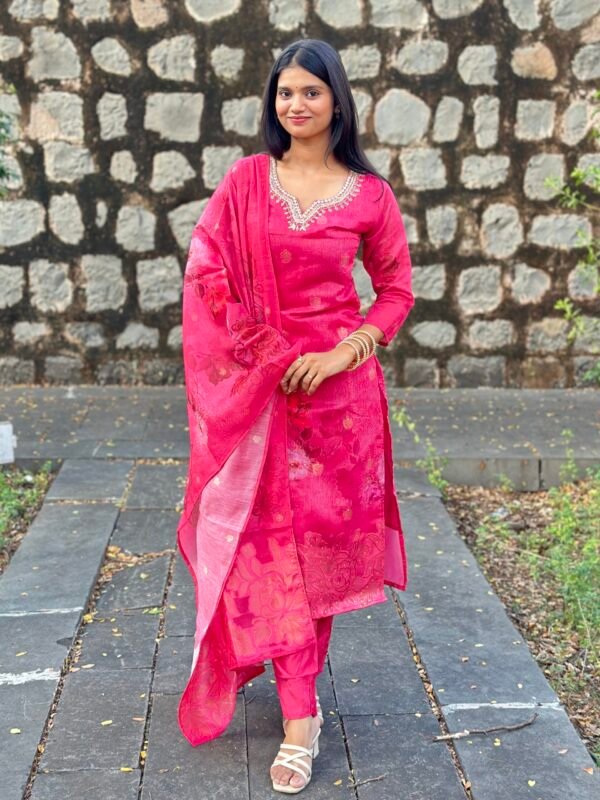 Gulabi Noor Chanderi Embroidered Suit Set
