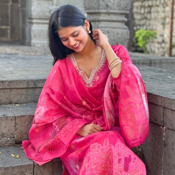 Gulabi Noor Chanderi Embroidered Suit Set