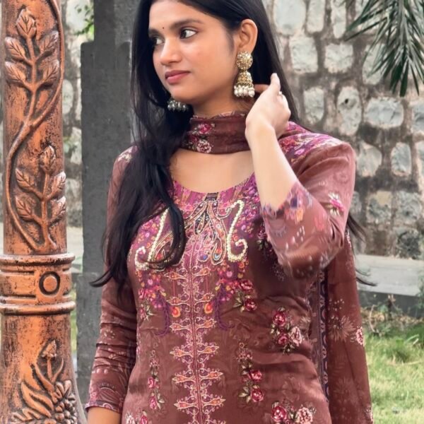 Screenshot Iniya Embroidered Pakistani Sharara Suit Set