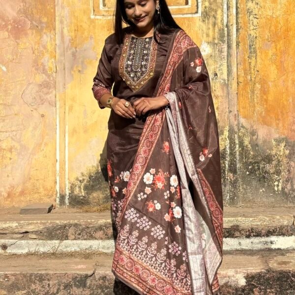 Riva Gota & mirror Straight Suit