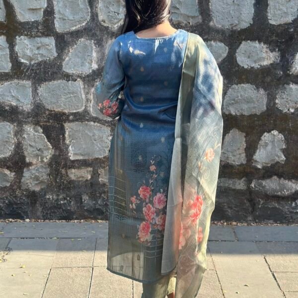 IMG_2637 Ruhani Tissue jackquard Embroidered Suit Set