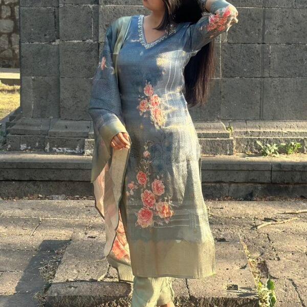 IMG_2650 Ruhani Tissue jackquard Embroidered Suit Set