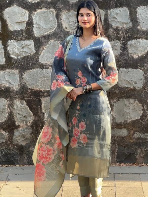 Ruhani Tissue jackquard Embroidered Suit Set