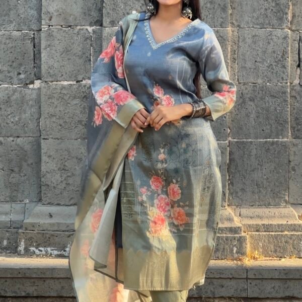 Screenshot Ruhani Tissue jackquard Embroidered Suit Set
