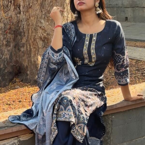 Screenshot Mehfil Nyra silk Embroidered Pakistani Suit