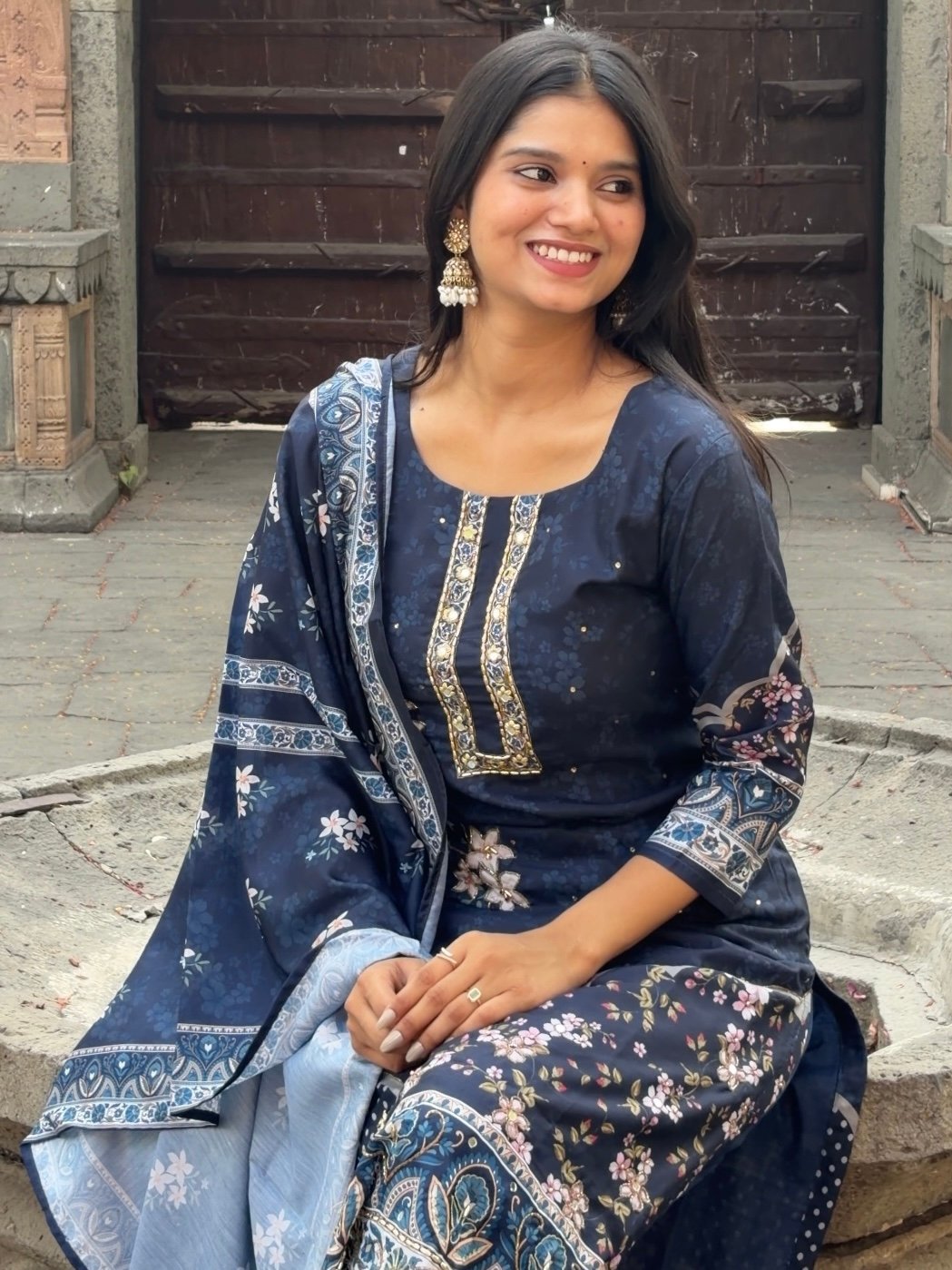 ehfil Nyra silk Embroidered Pakistani Suit ehfil Nyra silk Embroidered Pakistani Suit