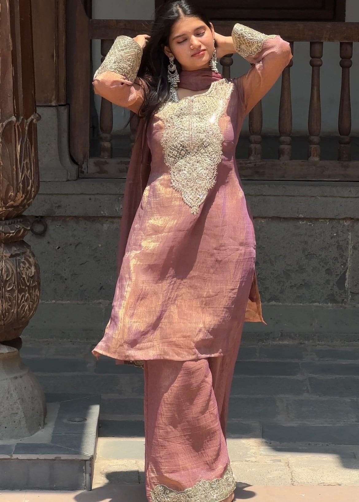 Sahiba Crust Tissue Embroidered Pakistani Suit Sahiba Crust Tissue Embroidered Pakistani Suit
